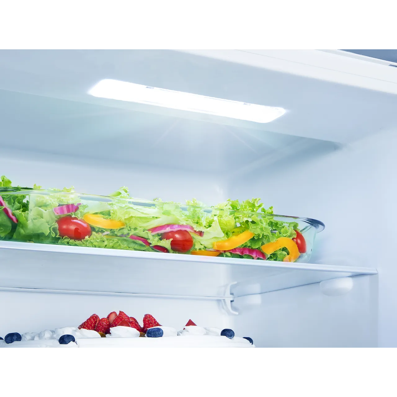 Fridgemaster MBC55224FE 177cm High 50/50 Integrated Frost Free Fridge Freezer - White - E Rated (EX-DISPLAY/A)
