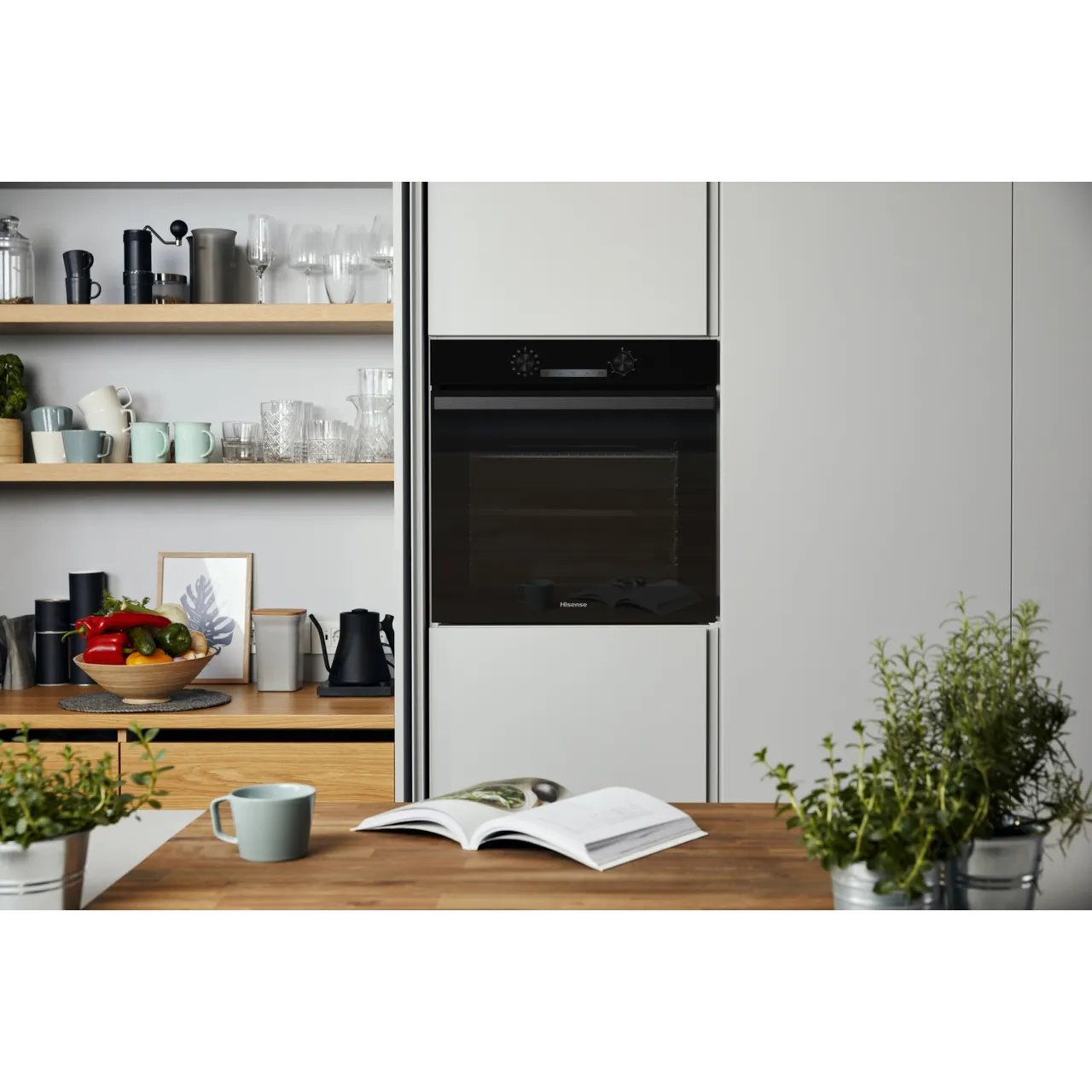 Hisense BI64211PB Built In Electric Single Oven and Pyrolytic Cleaning - Black - A+ Rated (EX-DISPLAY/A)