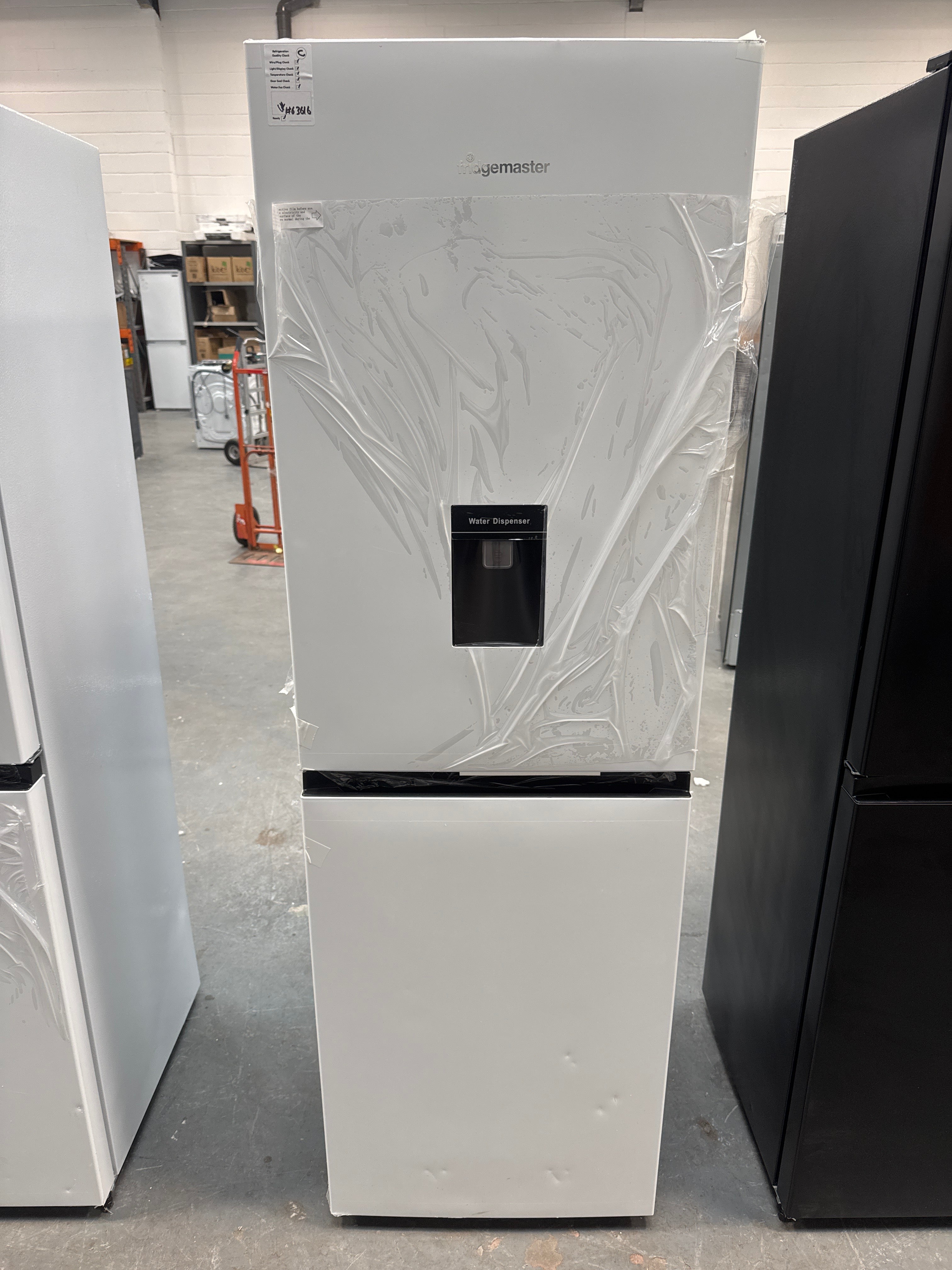 Fridgemaster MC55240DE Fridge Freezer - White #63616