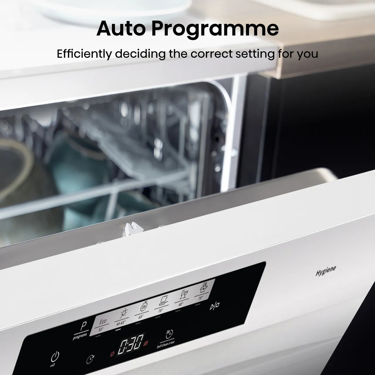 Hisense HS642D90WUK Standard Dishwasher - White (EX-DISPLAY/B)