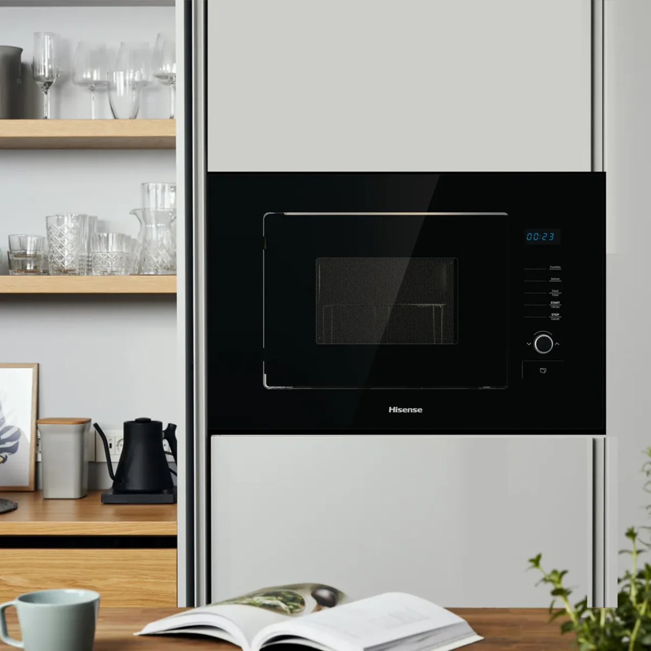 Hisense HB25MOBX7GUK 39cm High, Built In Small Microwave - Black (EX-DISPLAY/A)